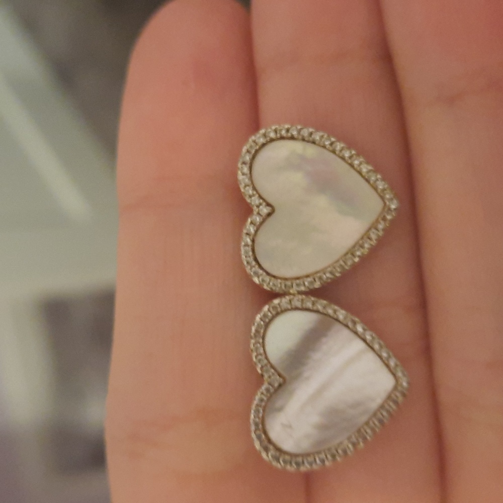 Earings